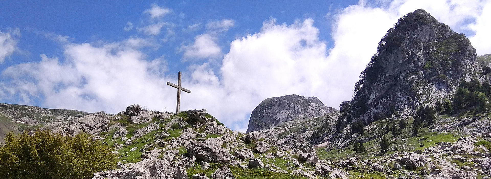 The Peaks of the Balkans walking guided holiday - Hiking Lepushe - Nikc
