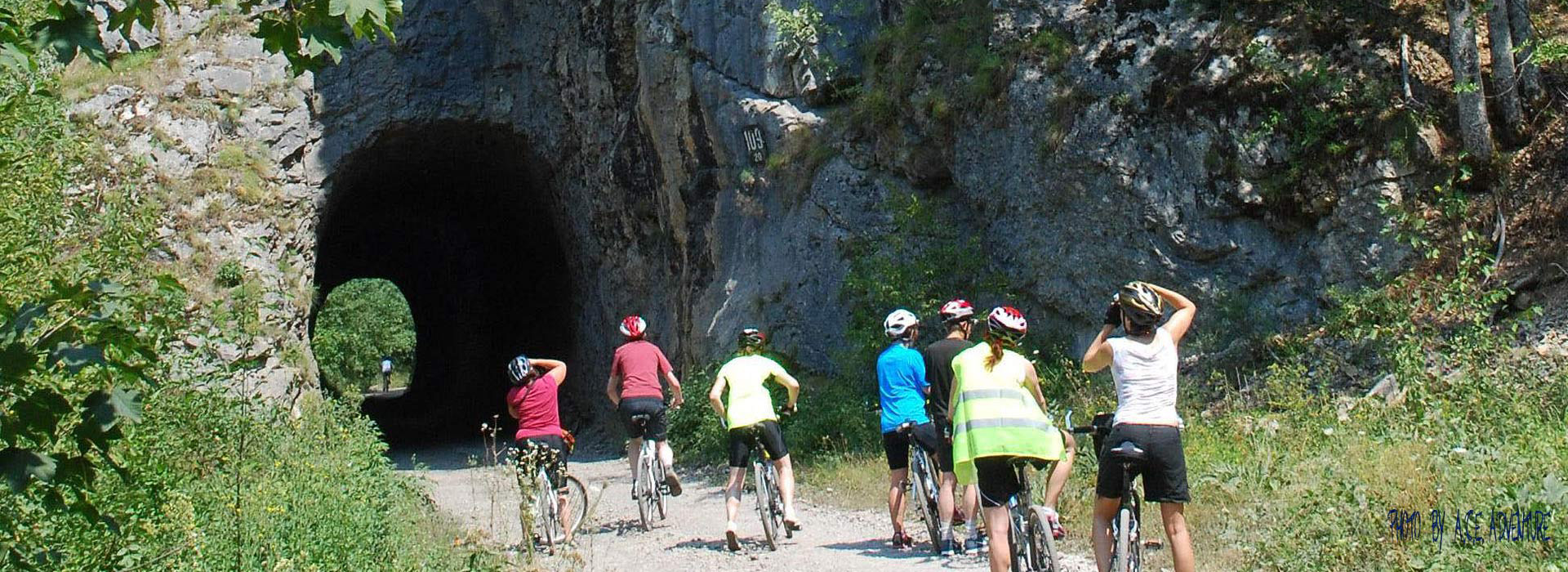 Cycling Balkans guided holiday - Praca canyon